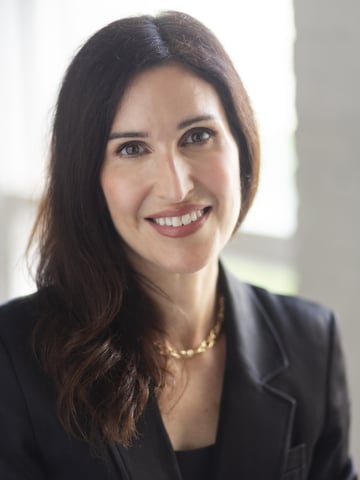 Dana.Headshots,2026 cropped.jpg